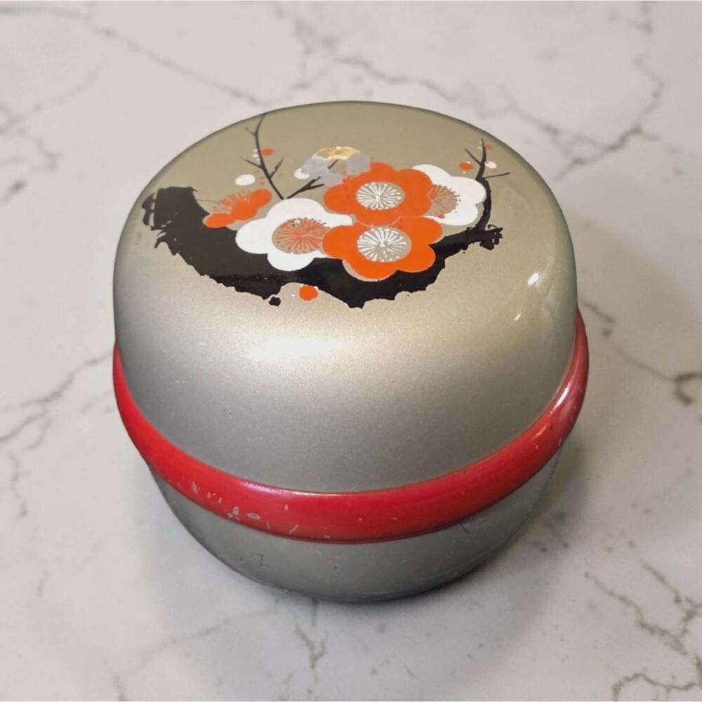 This item is a Japanese Natsumi, a small, lacquered container hold matcha powder